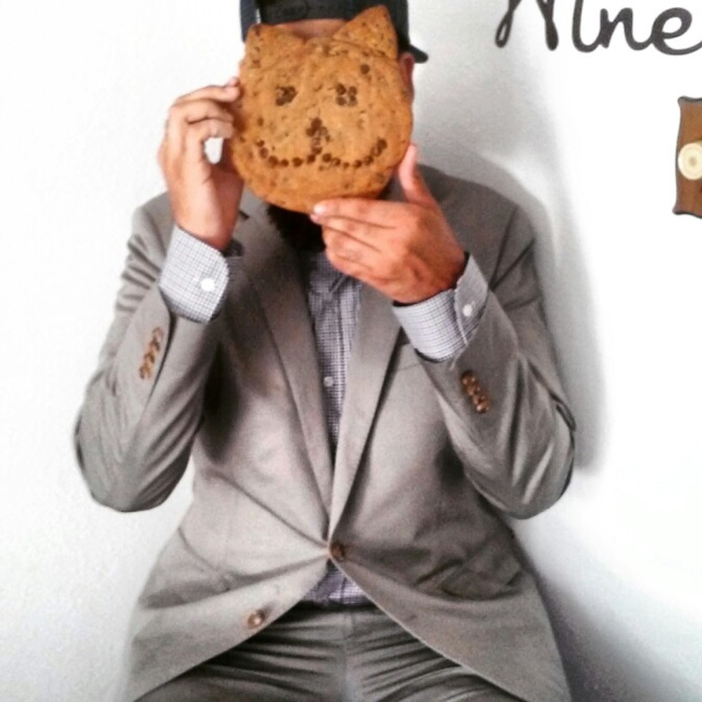 Meet your Posher, Elias